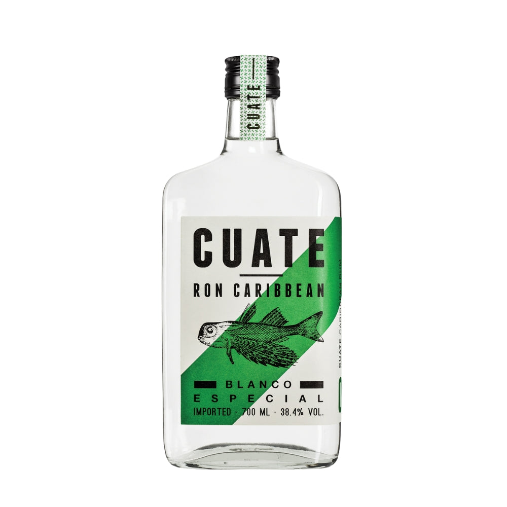 „CUATE Ron Caribbean Blanco Especial 0,7 l – weißer Rum mit grünem Etikett, Fischillustration und markanter Typografie“