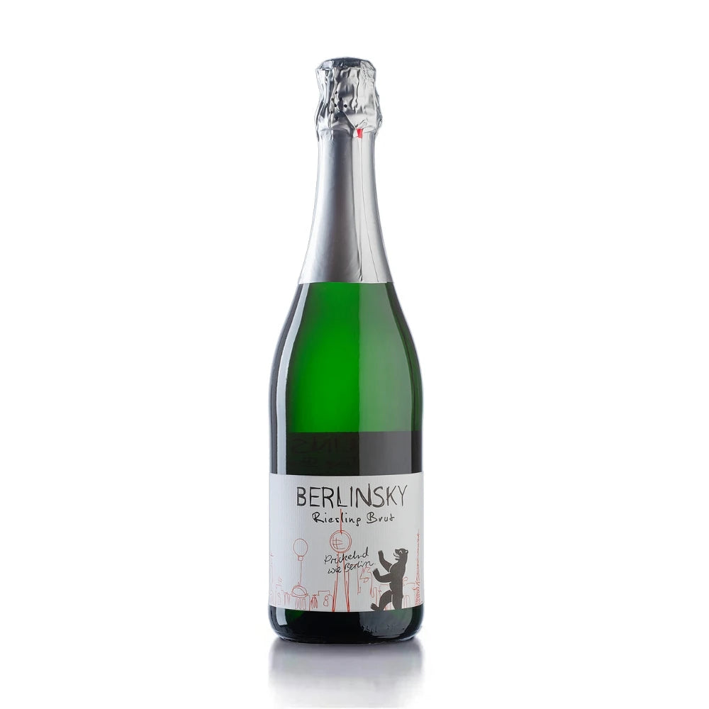 Berlinsky Riesling Brut 0,75 l – elegante grüne Flasche mit silberner Folienkapsel und modernem Berliner Etikett. Feinperliger Sekt aus Riesling-Trauben – trocken, regional und ideal für stilvolle Empfänge und exklusive Gastronomie.