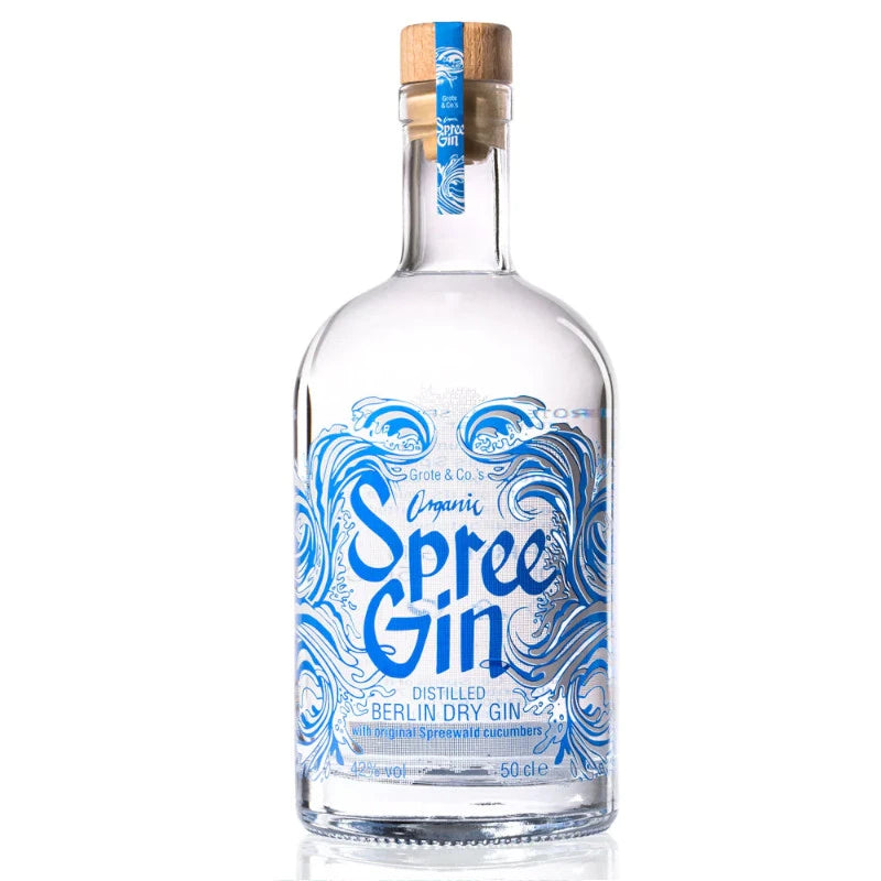 Spree Gin Berlin Dry Gin – 0,5 l Bio-Gin aus Berlin mit Spreewald-Gurke, handgefertigt, stilvoll präsentiert in charakteristischer Flasche mit blauer Verzierung.