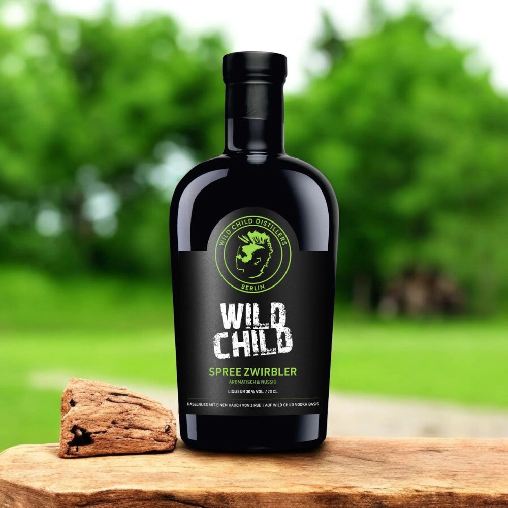 Wild Child Spree Zwirbler Flasche im Grünen – Berliner Spirituose auf Vodka-Basis mit fruchtigem Charakter, ideal für Hotels, Events und hochwertige Geschenksets.