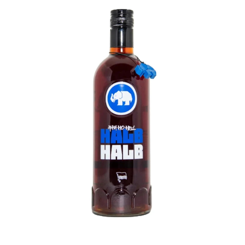 Mampe Halb und Halb Hertha-Edition 0,7 l, dunkelroter Bitterlikör mit blau-weißem Hertha-Design und Elefantenlogo, Berliner Kräuterbitter mit 31 % vol. als Fan-Edition