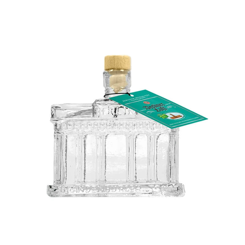 Flasche Schilkin Berliner Luft 0,2 l in Form des Brandenburger Tors, klarer Pfefferminzlikör aus Berlin mit 18 % vol., frisches Souvenir mit Minzaroma und Hauptstadtflair